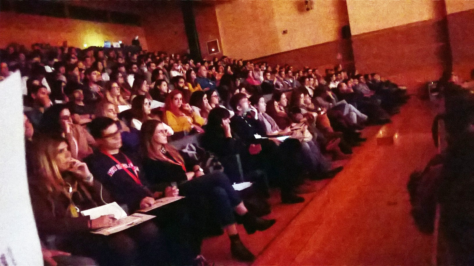 alumnos de diseño gráfico asisten a las jornadas branding day cádiz